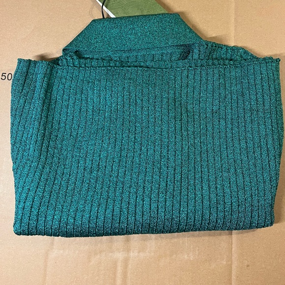 Authentic Gucci Rib-Lamé Cropped Polo Shirt size L - Picture 3 of 11